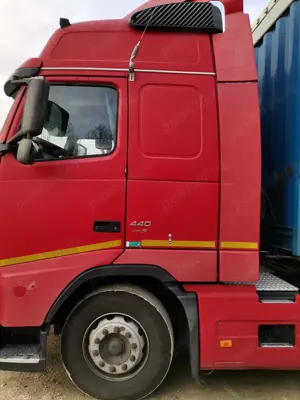 Vând ansamblu Cap tractor (camion) Volvo FH 12 11.2007,440,Semi-remorca KRONE prelata 11.2007 - imagine 3