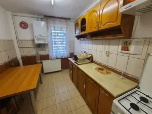 Apartament cu 2 camere de vânzare zona Tudor, str. Banat - Tg. Mureș | 100.000   (ușor negociabil) - imagine 3