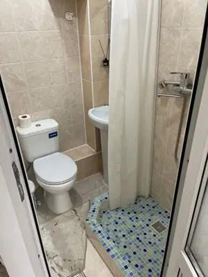 Ofer spre inchiriere garsoniera in zona Obor