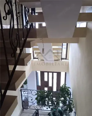 Galata, linga padure, vila deosebita, D,P,E,M su=290mp. t= 1200mp - imagine 3