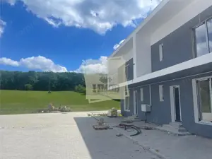 Casa 4 camere 2 bai balcon si gradina in Rasinari - imagine 7