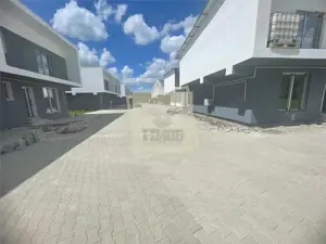 Casa 4 camere 2 bai balcon si gradina in Rasinari - imagine 4