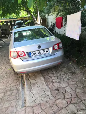 Vând vw Jetta 1.9 tdi 2008 - imagine 3