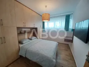 Apartament de vanzare cu 3 camere si balcon Kogalniceanu