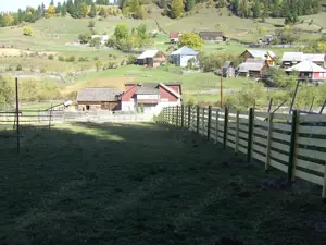 Vând 1000mp teren intravilan situat în comuna Lunca Ilvei (pe Bolovan) - imagine 3