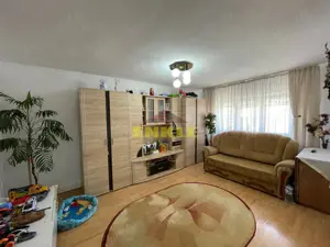 Vânzare apartament 4 camere – zonă Împărat Traian