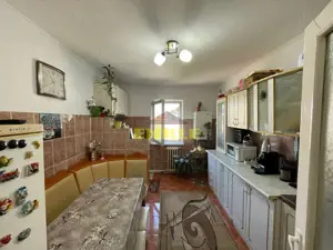 Vânzare apartament 4 camere – zonă Împărat Traian - imagine 11