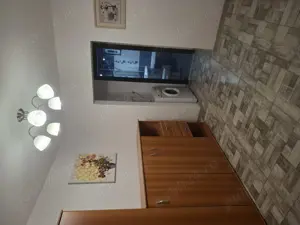 Proprietar, vând apartament 2 cam. decomandat, două balcoane, zona de sus, izolat - imagine 6