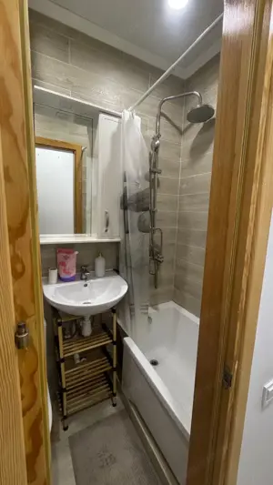 Se propune spre inchiriere garsoniera in zona Gorjului - imagine 3