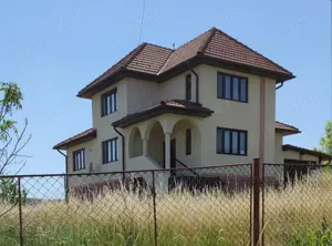 CASĂ 4 camere cu teren 1200 mp, priveliște panoramică deosebită, Reghin
