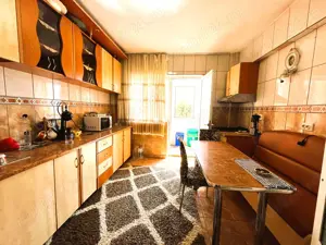 Apartament 4 camere (spatios si  decomandat ) NEPTUN  - imagine 16