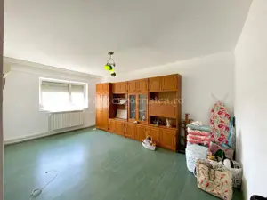 Apartament 3 camere de vânzare   Mangalia, zona Sens (Centrul Orașului) - La doar 450 m de Plajă