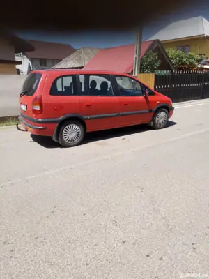 Vând Opel Zafira model 2005, motor 1,6 benzina  - imagine 3