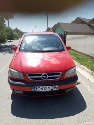 Vând Opel Zafira model 2005, motor 1,6 benzina
