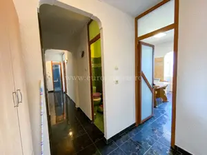 Apartament 3 camere de vânzare   Mangalia, zona Sens (Centrul Orașului) - La doar 450 m de Plajă - imagine 7