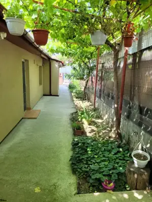 ZONA PODGORIILOR - CASA 3 CAMERE, SUPRAFATA 94 MP, CENTRALA GAZ