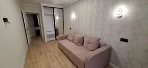 Apartament cu trei camere in zona Gheorghe Lazar