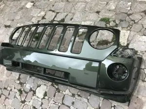 Bara fata Noua Jeep Patriot 2007-2010