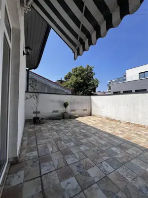 Vila interbelica eleganta complet renovata - imagine 2