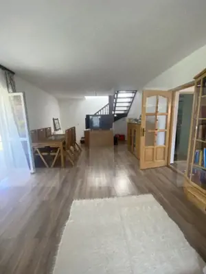 Vânzare sau schimb – Casă cu 4 camere, ideală pentru familie - imagine 2 Vânzare sau schimb – Casă cu 4 camere, ideală pentru familie - imagine 2