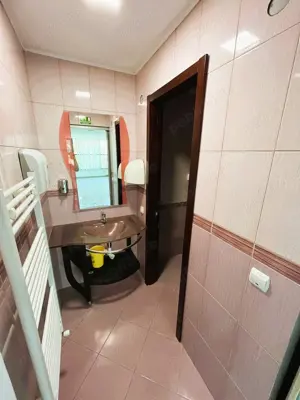 INCHIRIEM SPATII | str ISACCEI (in cladire cu servicii medicale ) - imagine 6