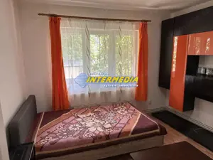 De inchiriat garsoniera in Alba Iulia zona Cetate-Closca mobilata si utilata complet - imagine 2