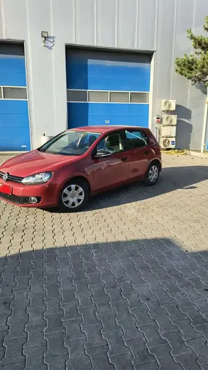 Vand volkswagen golf 6 1.6 benzina 102cp 2009 197200 km  - imagine 8