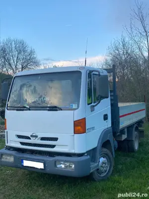 nissan atleon basculabil trilateral pe cutie de 7.5T detarat la 3.5T se conduce cu B