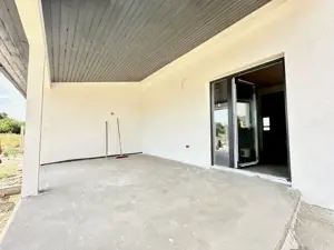 Duplex 3 camere, 77 mp utili, 280 mp teren - Sanandrei 