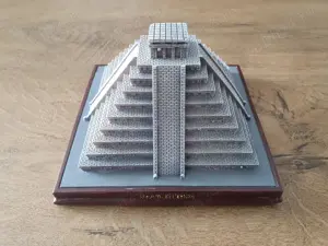 Macheta de cladire Chichen Itza | Piramida maya din Mexic | Decoratie