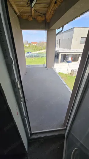 Casă P+1 în Dascălu, Ilfov   construcție 2022, la gri, cu panouri solare, ideală pentru finisare  - imagine 4