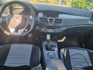 Renault Laguna 3, 1.5 DCI 2011 - imagine 4