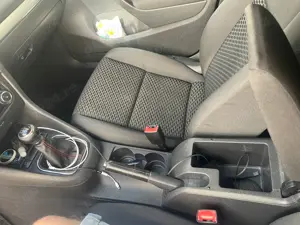 Volkswagen Golf 2.0 TDI  - imagine 10