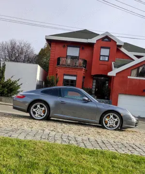 Porsche 911 Carrera (997)