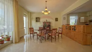 Vila impunatoare, rezidenta cu pretentii, Tractorul, Brasov - imagine 7