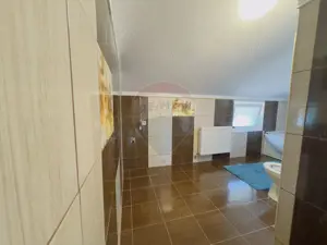 Casă cu 5 camere de vânzare Cartier Orizont 2 Paleu zona Metropolitana - imagine 20