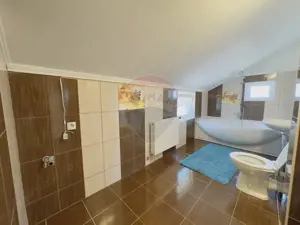 Casă cu 5 camere de vânzare Cartier Orizont 2 Paleu zona Metropolitana - imagine 15