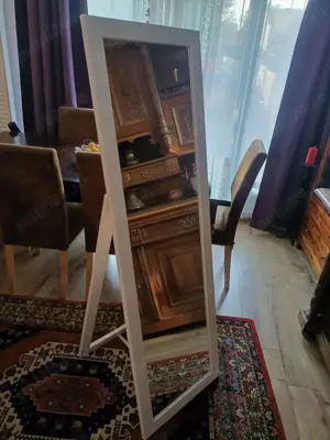 Oglindă cu rama albă si stativ - imagine 4