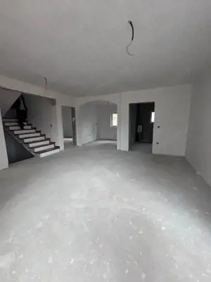 Ansamblu case insiruite , Radauti - imagine 2