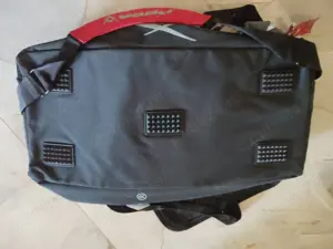 Vând geantă sport nouă  - imagine 3