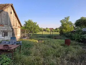 Casă cu teren generos de vânzare în Sânandrei   aproape de Primărie și centrul localității - imagine 3