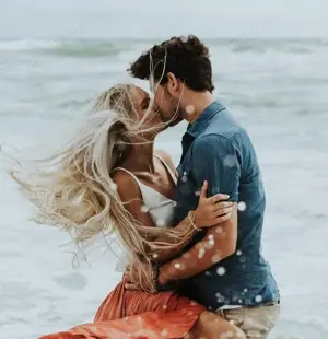 Nou ! Barbat Discret - interesat de o fata-femeie (exceptie face un cuplu dragut)