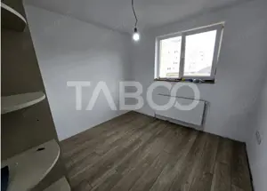 Apartament decomandat de vanare 4 camere balcon Vasile Aaron Sibiu - imagine 8