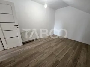 Apartament decomandat de vanare 4 camere balcon Vasile Aaron Sibiu - imagine 12