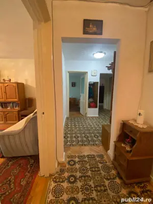 Vand ap. 3 cam. 3 balcoane,str.Parang