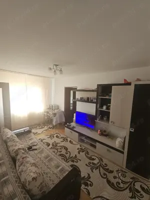 Vand apartament 2 camere