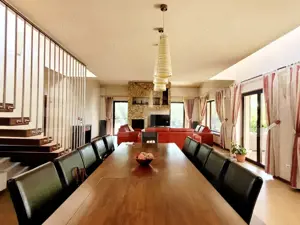 Casa deosebita, 5 camere, 800 mp teren, zona Bogdanestilor