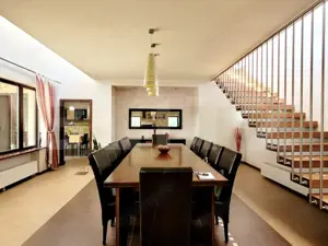 Casa deosebita, 5 camere, 800 mp teren, zona Bogdanestilor