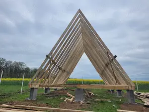 Vând teren 585 mp pe malul lacului Ianova. 30 de euro mp