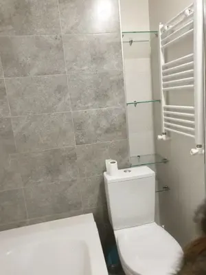 Garsoniera de inchiriat in zona Costin Georgian - imagine 4